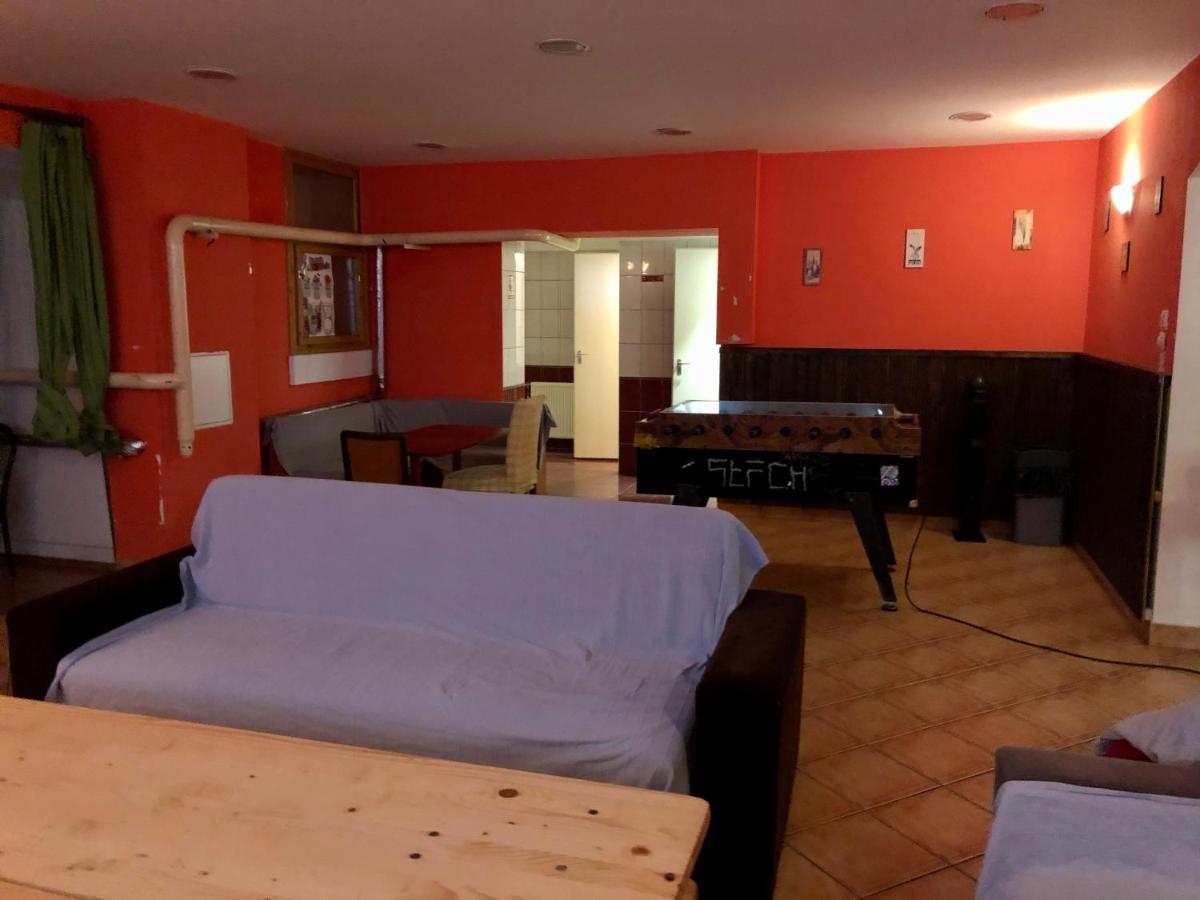 Whole Basement Former Pub3 For Bachelor / Bachelorette Party Apartament Budapeszt