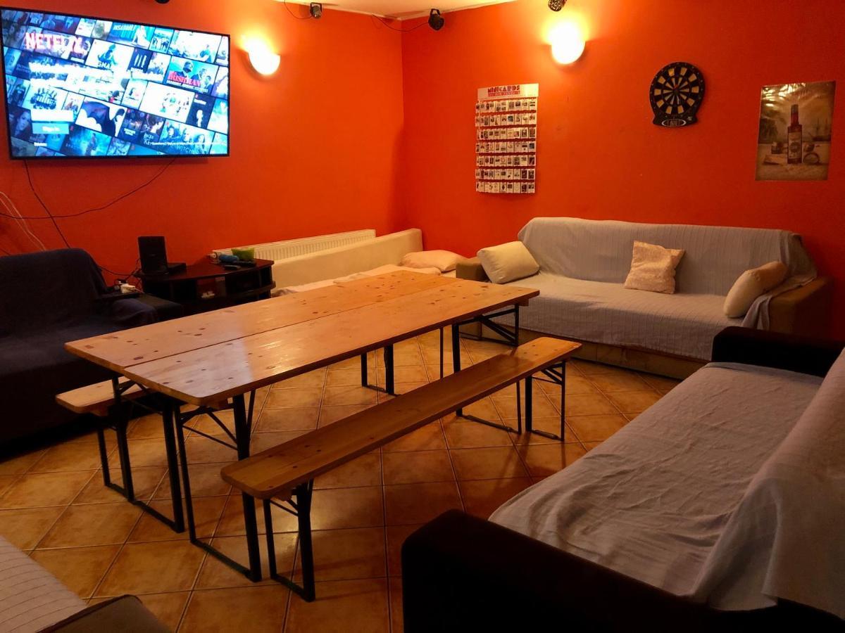Whole Basement Former Pub3 For Bachelor / Bachelorette Party * Budapeszt